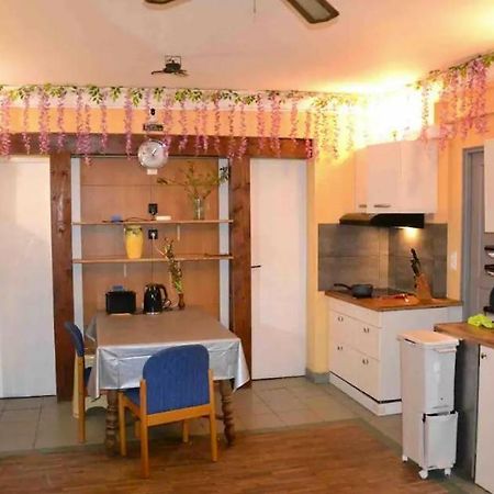 Esbly Leleka Hostel المظهر الخارجي الصورة