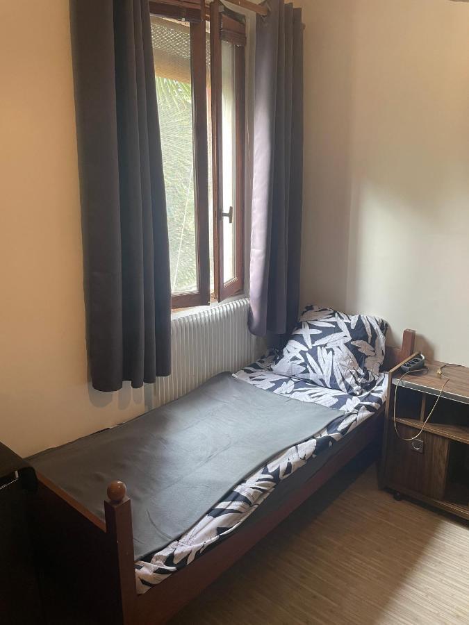 Esbly Leleka Hostel المظهر الخارجي الصورة