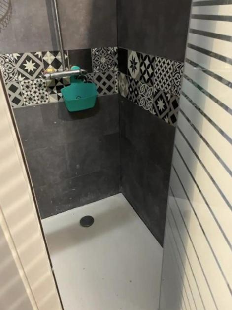 Esbly Leleka Hostel المظهر الخارجي الصورة